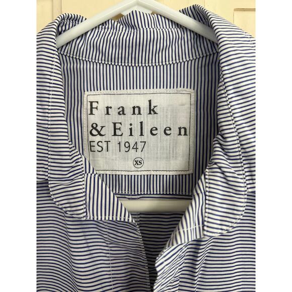 Frank & Eileen size XS blue & white striped top blouse button down - Picture 2 of 2